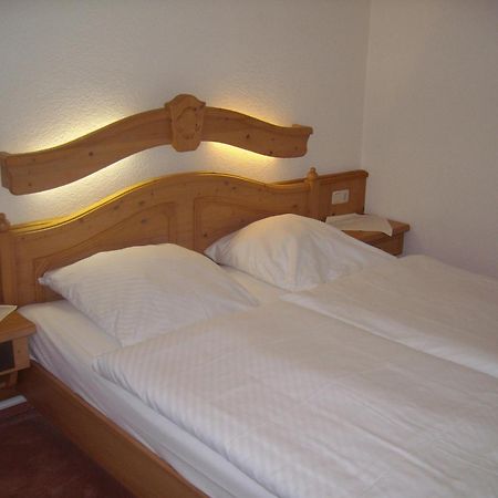 Hotel Am Bahnhof 스탕달 외부 사진