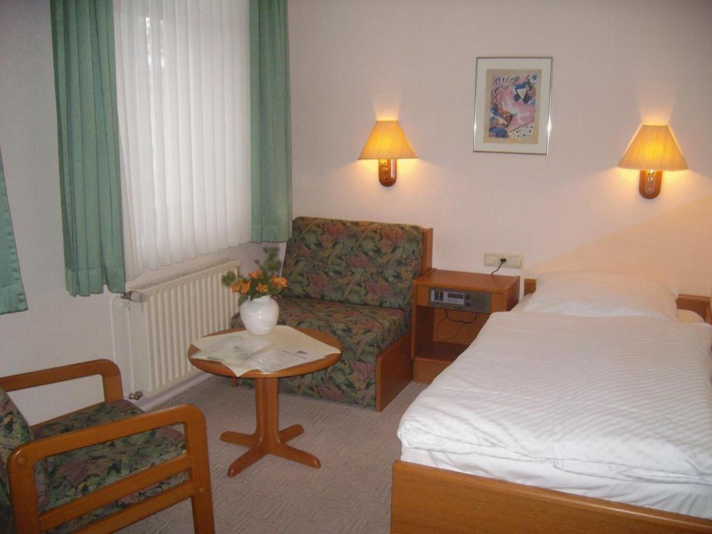 Hotel Am Bahnhof 스탕달 객실 사진